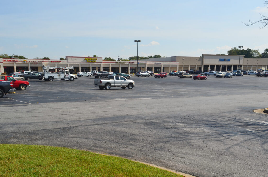 Amelon Square Shopping Center Photo