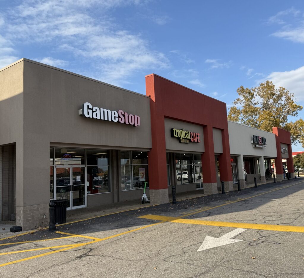 Gamestop Tropical Smoothie Center Shops Norfolk